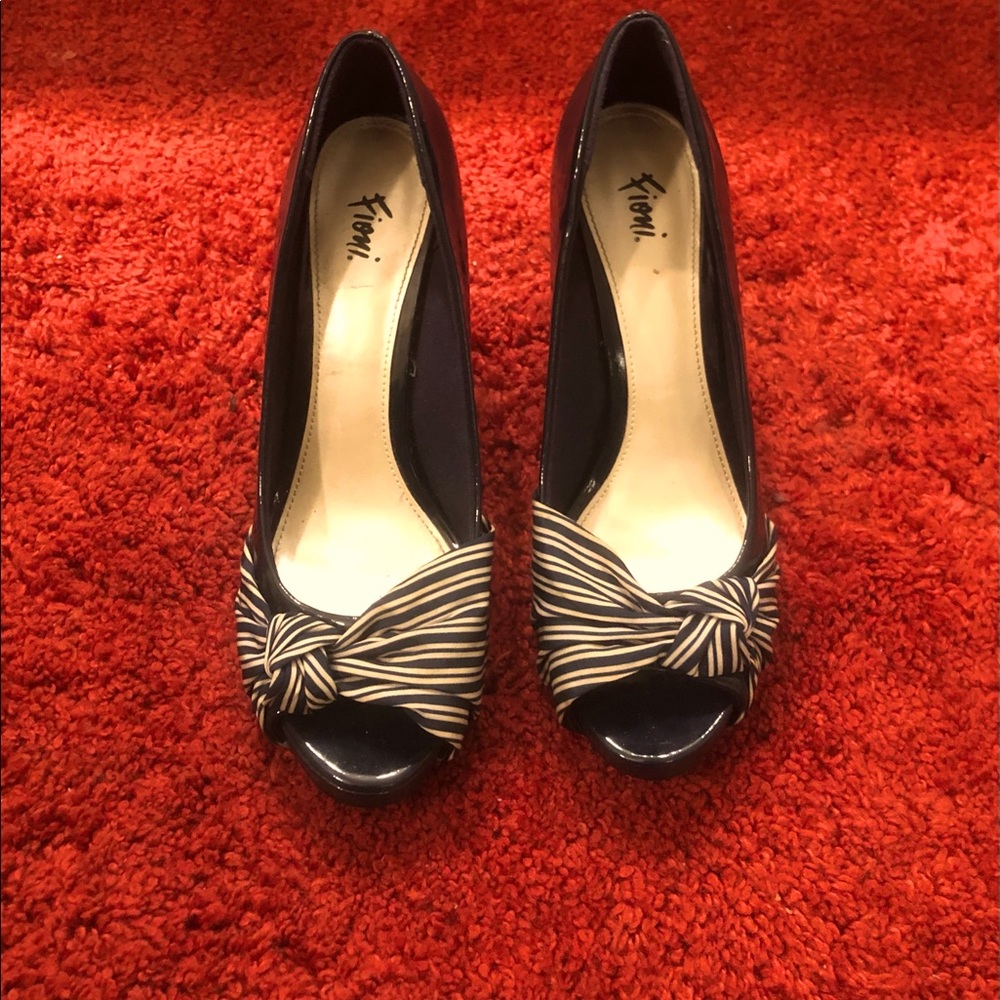 Comfortable high blue heels